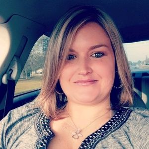 Meet your Posher, Kendra